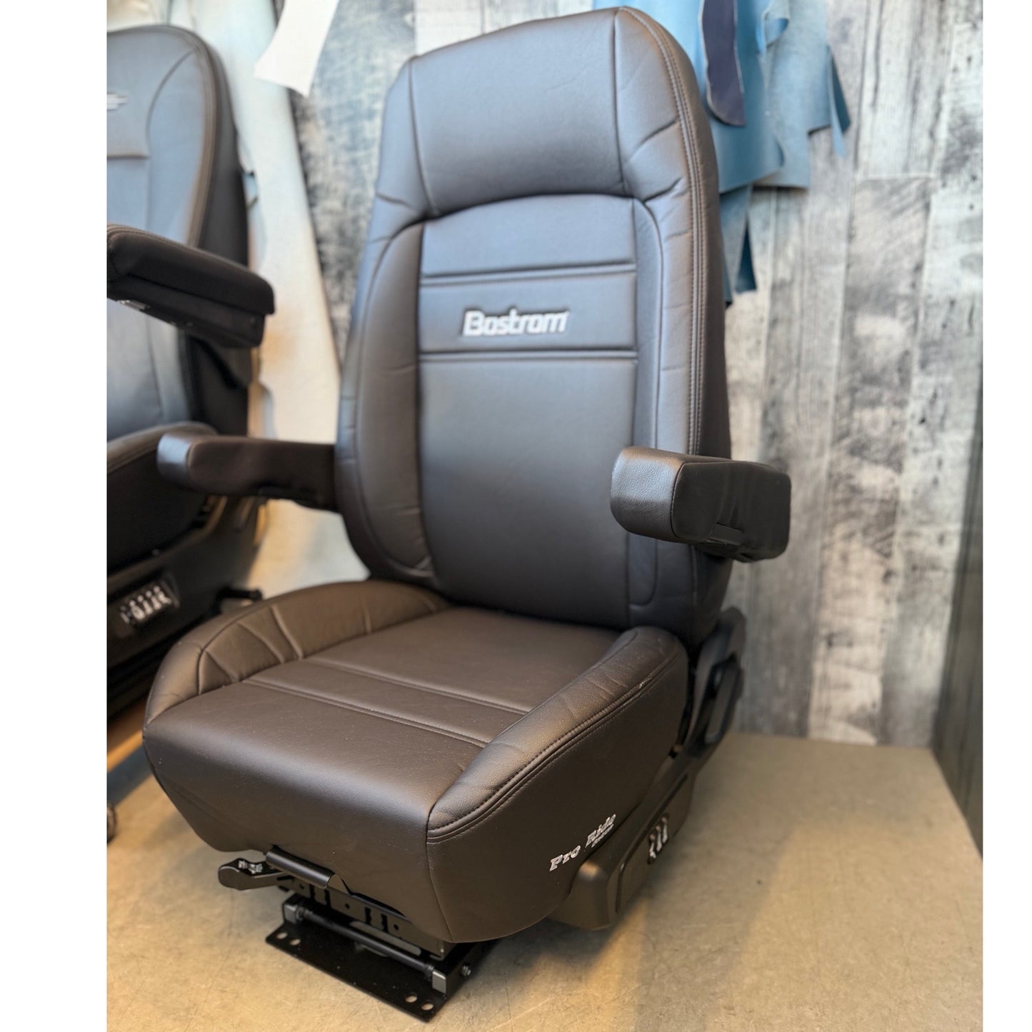 Bostrom Lopro High Back Pro Ride