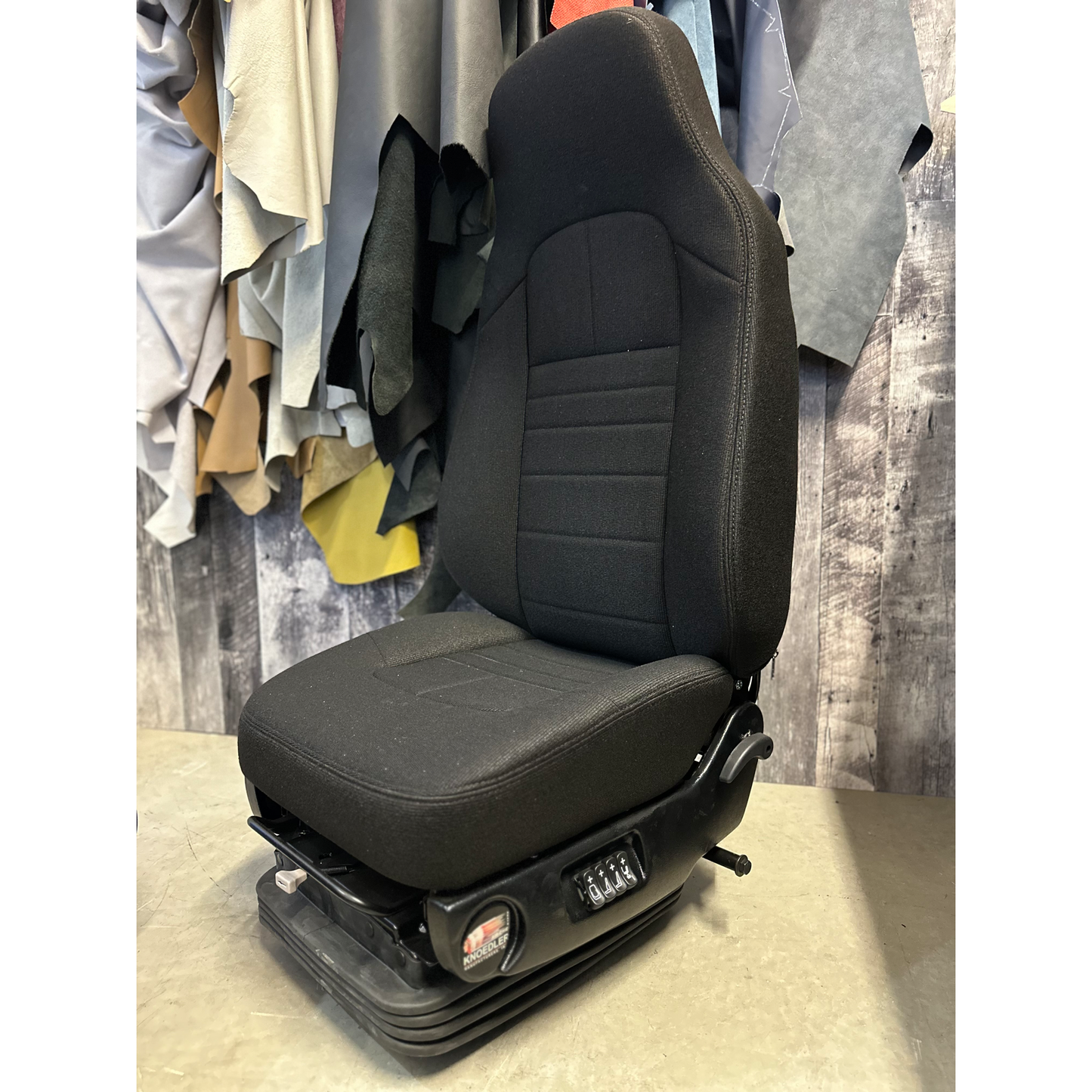 Siège Camion Knoedler Air Chief Tall Back Low rider