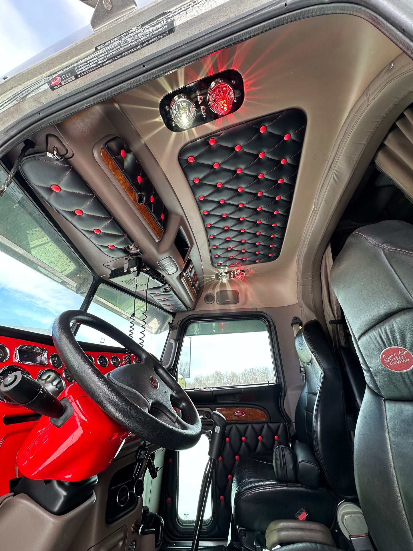 Insertion porte console Peterbilt 388/389